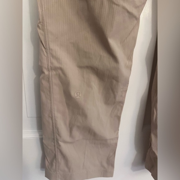 Lululemon Beyond the Studio Pant Slim Cafe Au Lait Size 8 - Picture 8 of 9